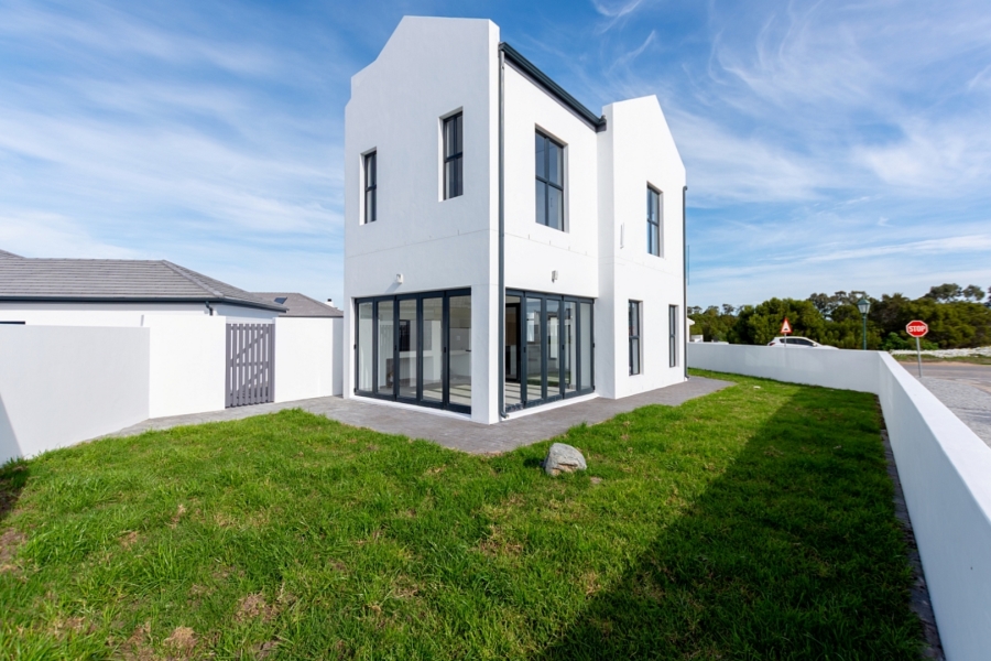 3 Bedroom Property for Sale in Shelley Point Western Cape